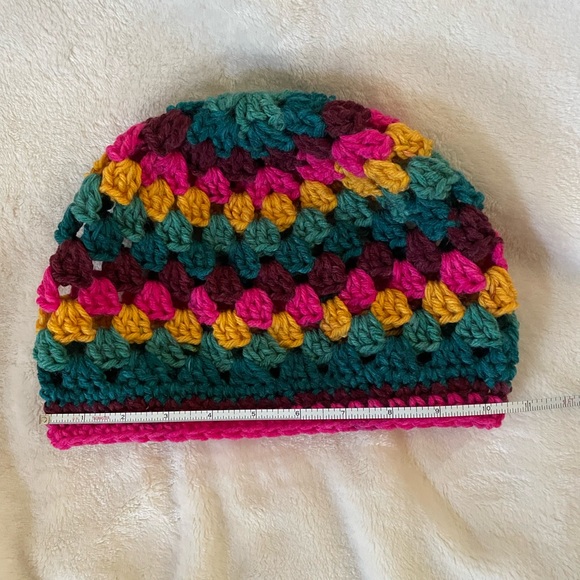 Beanie granny style crochet - Picture 3 of 4